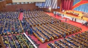 Politique nationale : va-t-on vers une reconfiguration de l’Assemblée Nationale ?